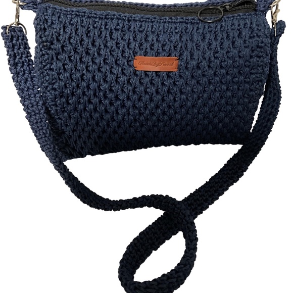 Handmade Blue Crochet Sling Handbag - Picture 5 of 7